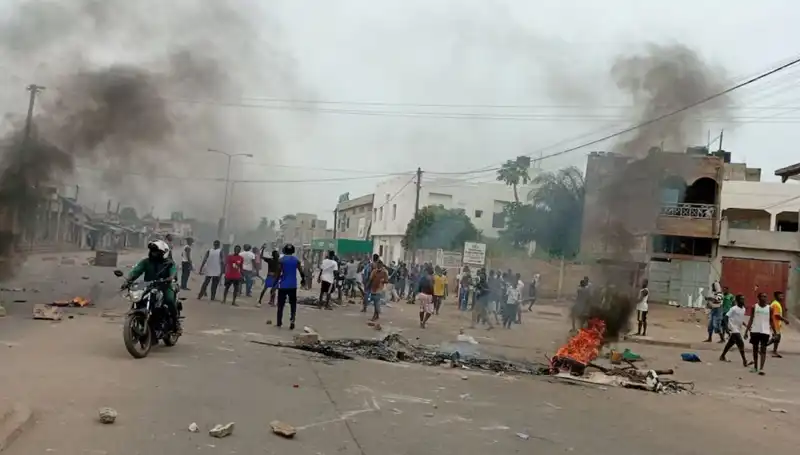 Togo'da Protestolar Sırasında Nehirlerde Bulunan 7 Ceset ve Halkın Tepkisi