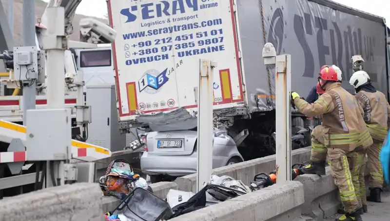 Bayram Tatilinde Trafikte Yaşanan 72 Ölüm, Aileleri Ve Toplumu Derinden Yaraladı
