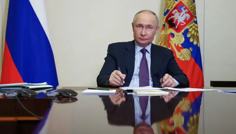 Putin, Esad'ın Geleceğini Korumak İçin Yeni Stratejiler Geliştiriyor