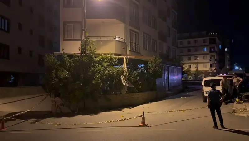 İstanbul'da Kafede Yaşanan Silahlı Saldırı: Gözaltılar ve Şok Edici Detaylar