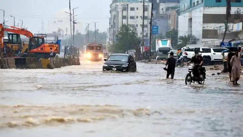Pakistan'daki Muson Yağmurlarının Yol Açtığı Felaket: 785 Ölü