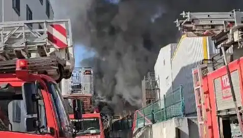 Tuzla’daki Fabrika Yangını Kontrol Altına Alındı: Olayın Ayrıntıları