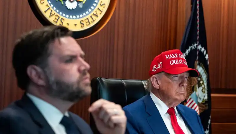 Trump'ın Azil Tasarısı Reddedildi: Siyasi Düşünceler ve Gelecek Senaryoları
