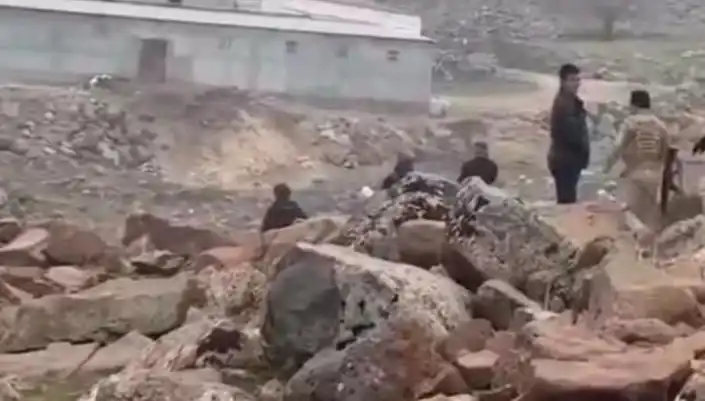 Diyarbakır’da Taşlı, Topalı ve Silahlı Kavga: 3 Ölü, Çok Sayıda Yaralı