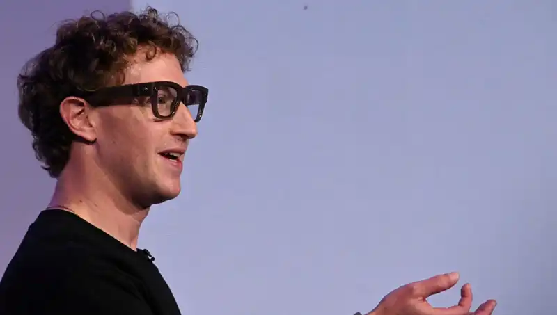 Zuckerberg'in Yeni Gözlüğü: Yapay Zeka ile Geleceğe Yön Veriyor