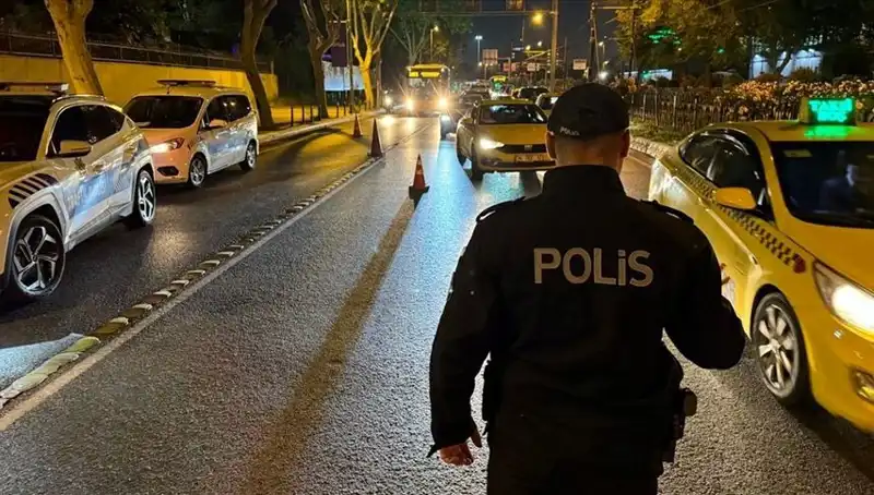İstanbul’daki Huzur Operasyonu: 1500 Kişi Gözaltına Alındı