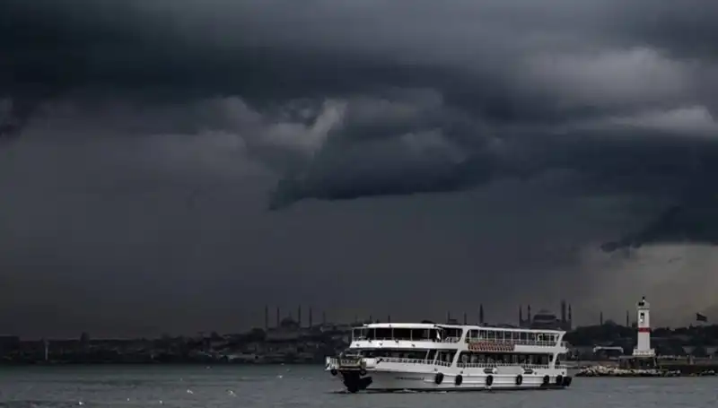 İstanbul’da Yağmur Uyarısı: Meteoroloji’den Sağanak Yağış İçin Önlem Alın!