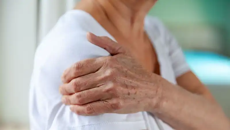 Akciğer Kanserinin Sessiz Belirtisi: Gözlerimizde Gizli Olayları Keşfedin