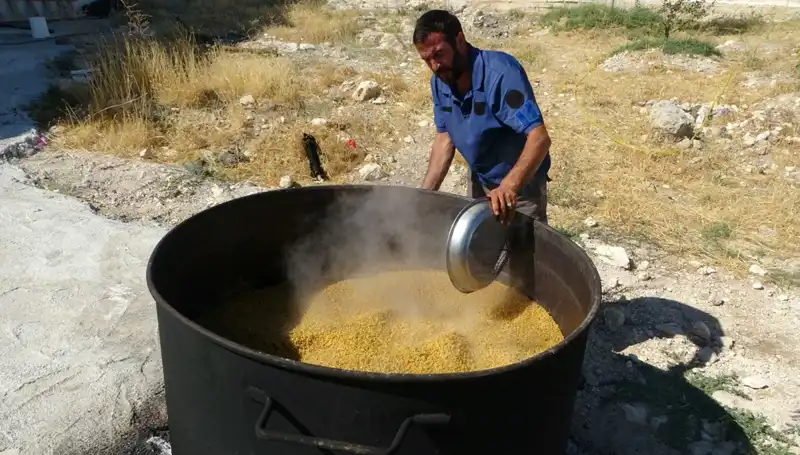 Ağustos’ta Başlayan Geleneksel Festival: Kazanlar Kaynamaya Başlıyor!