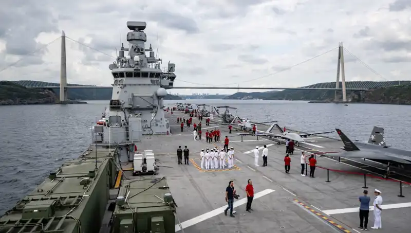 TCG Anadolu, Sarayburnu'ndan Hareket Etti: Yeni Destinasyonları Bekliyor!