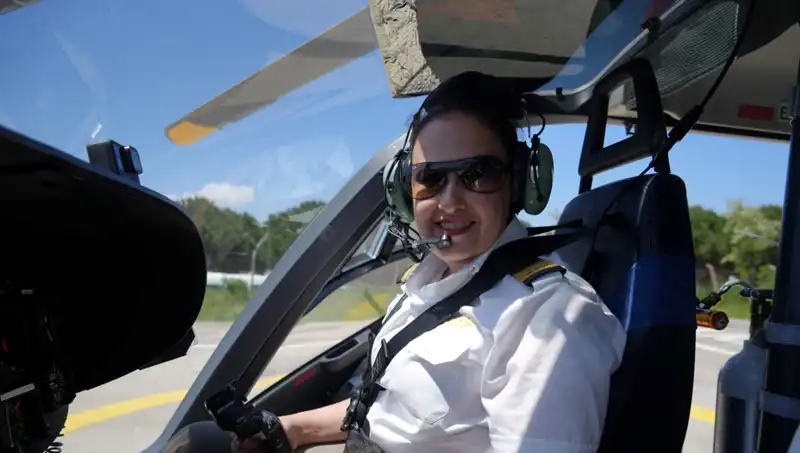 Türkiye'nin Tek Kadın Ambulans Helikopter Pilotunun Heyecan Verici Hikayesi