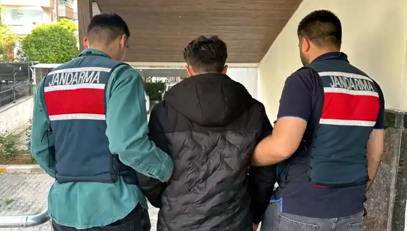 Türkiye'de 4 İlde Büyük Dolandırıcılık Operasyonu: 35 Şahıs Tutuklandı
