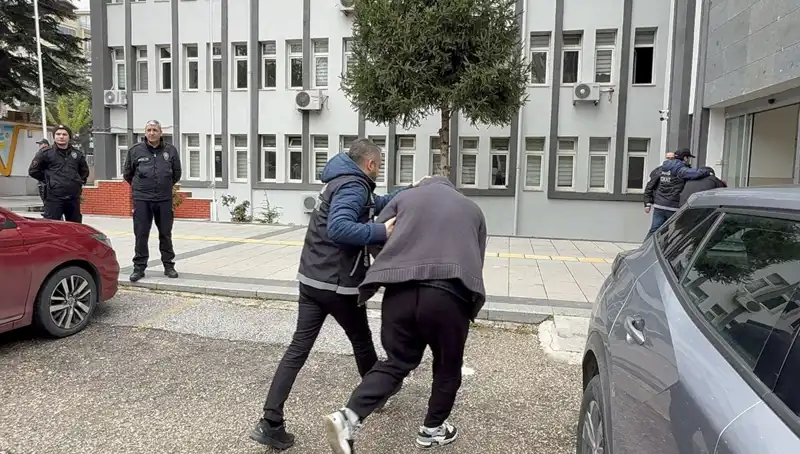 Sentetik Ecza Operasyonu: 10 Bin Hap ve 20 Gözaltı Şoku!