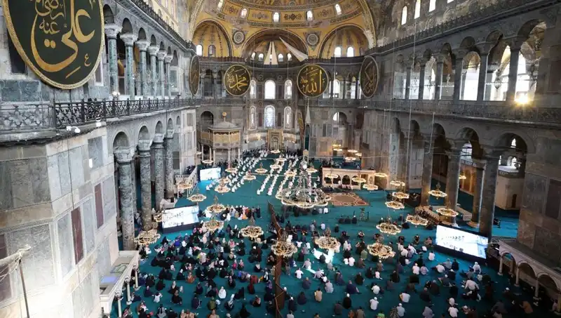 Ayasofya'ya Haksız Saldırı: Sanığa Hapis Cezası Verildi