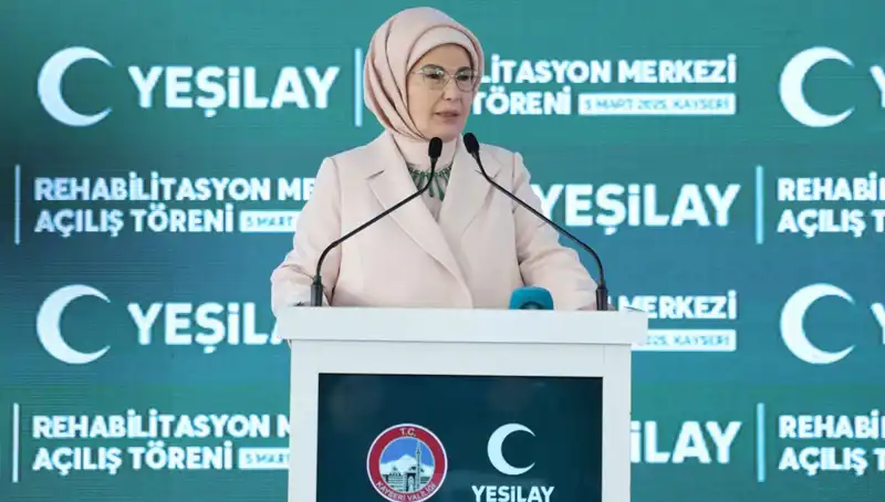 Emine Erdoğan’dan Bağımlılıkla Mücadele İçin Önemli Mesajlar ve Çağrılar