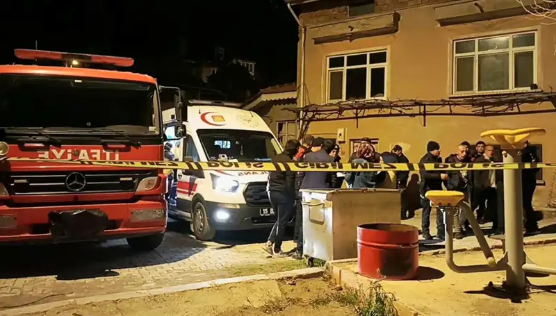 Yaşlı Adamın Yanmış Cansız Bedeni: Gizemli Olayın Ayrıntıları Ortaya Çıktı