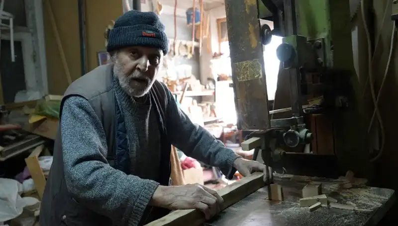 87 Yaşında Zanaatını Devam Ettiren Usta: El Emeğini Yaşatmanın Gururu