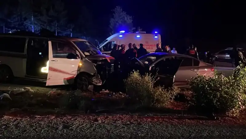 Ters Yön Faciası: Kafa Kafaya Çarpışma, Can Kayıpları ve Yaralılar!