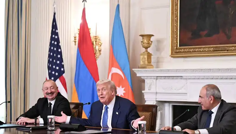 Aliyev'den Ermenistan'a Acil Anayasa Çağrısı: Zamanı Kaybetmeyin!