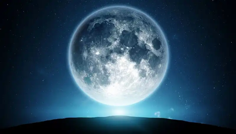 2025 Nisan Dolunay’ı: Ne Zaman, Saat Kaçta ve Burçlara Etkileri