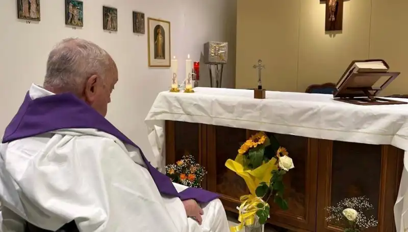 Vatikan’da Tarihi Gelişme: Papa Kendi Başına Nefes Almaya Başladı