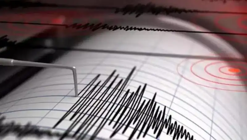 Ege Bölgesi’nde Şiddetli Deprem: 4,1 Büyüklüğündeki Sarsıntı Neleri Değiştirdi?