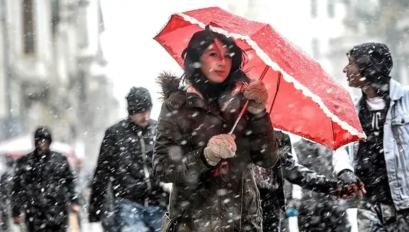 İstanbul’u Vuran Soğuk Hava Dalgası: Sıcaklık 20 Derece Düşüyor!