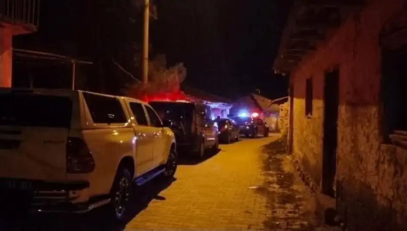 Oğlunun Korkunç Cinayetinin Ardından Baba Defnedildi