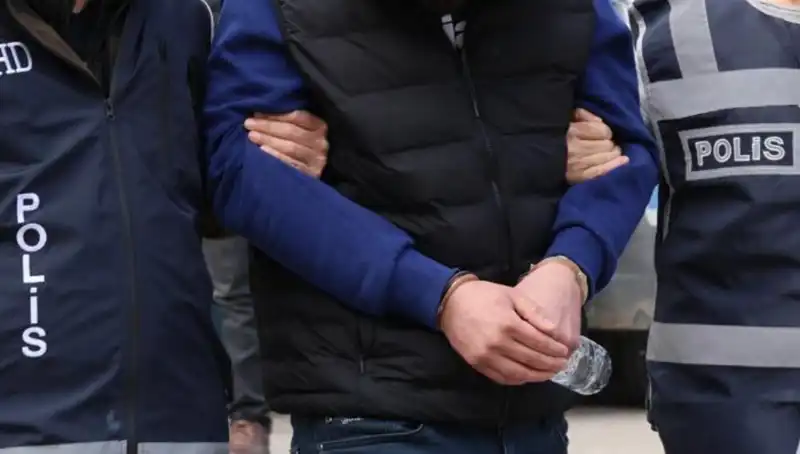DAEŞ'e Yönelik Kapsamlı Operasyon: 4 İlde 4 Gözaltı Gerçekleşti