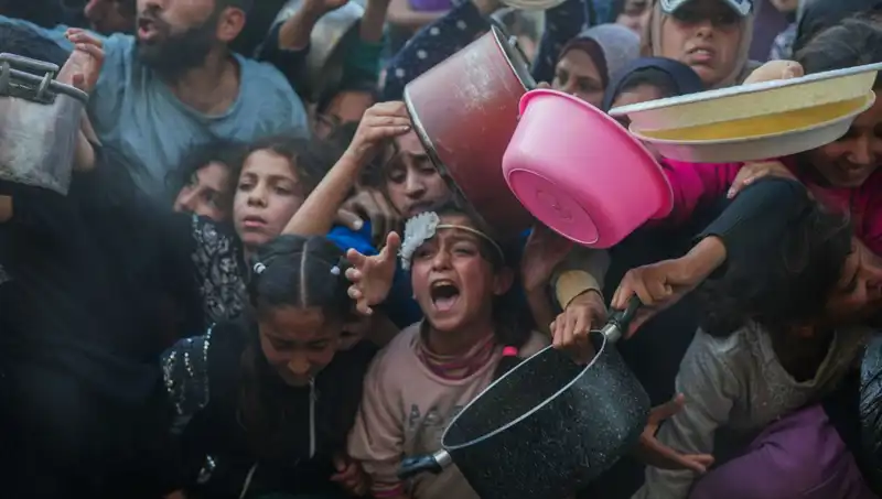Gazze'de Açlık Krizi Yaşanıyor: Un Stokları Tükendi, Halk Zor Durumda