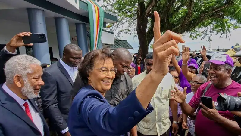 Surinam Tarihinde Bir İlk: Kadın Devlet Başkanı Seçimi Gerçekleşti!