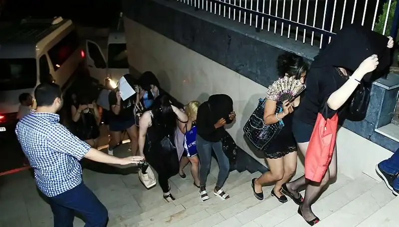 Düzce'de Fuhuş Operasyonunda 5 Kişi Yakalandı: Olayın Perde Arkası Neler?