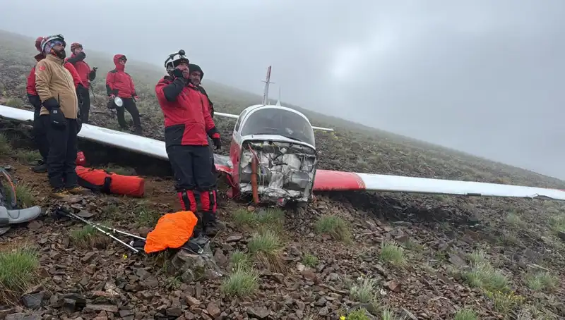 Türk Pilotun Uçak Kazası: Hayatını Kaybeden Pilot, Yolcu Kurtuldu
