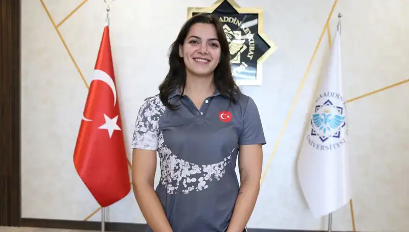 Esra’nın Altın Madalya Mücadelesi: Dünya Şampiyonluğu Yolda!