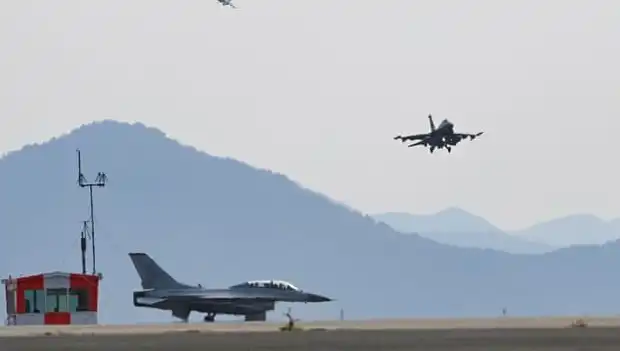 Güney Kore’de Askeri Tatbikatın Korkutucu Hatası: Savaş Uçağı Köyü Bombaladı