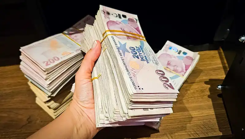 Türkiye’de Mevduatlar Rekor Kırdı: 12 Trilyon Lira Hedeflendi!