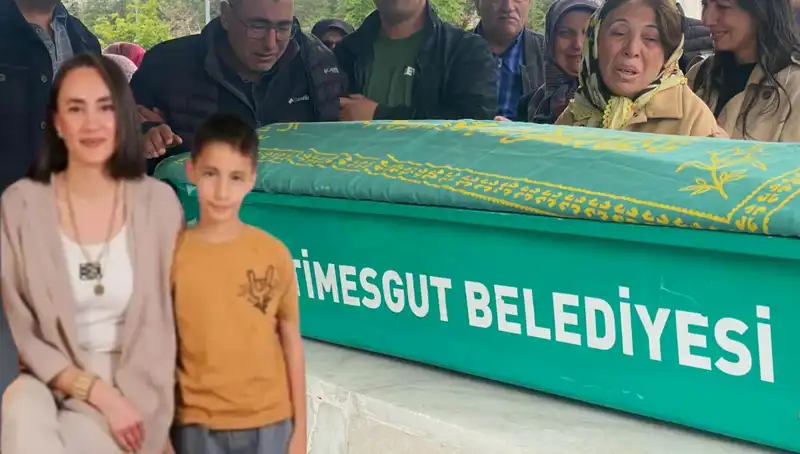 Merve Öğretmen ve Oğluna Duygusal Veda Gözyaşlarıyla Gerçekleşti
