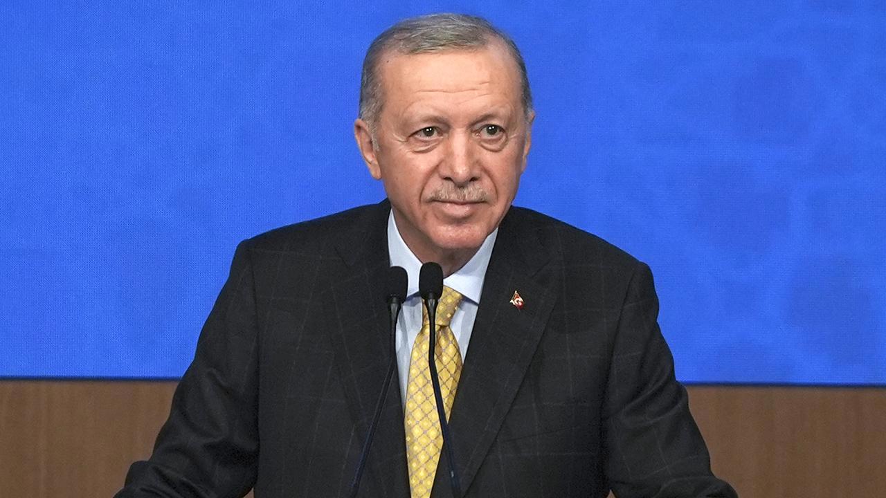 Cumhurbaşkanı Erdoğan: Yıkılan konutların yeniden inşası hızla devam ediyor