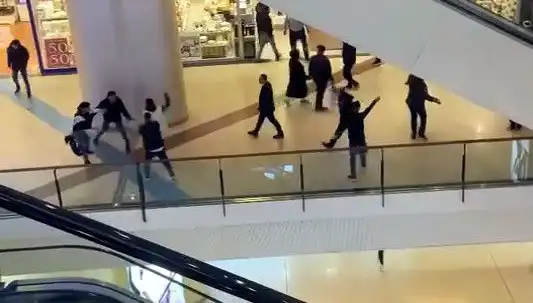 İstanbul AVM'sinde Şok Eden Kavga: Güvenlik Önlemleri Artırılacak mı?