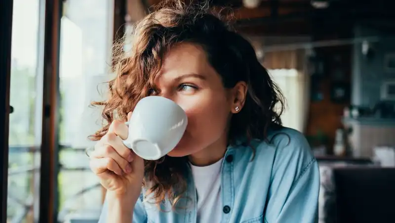Güne Kahve ile Başlayan 48 Yaşındaki Kadının Şaşırtan Gerçeği Nedir?
